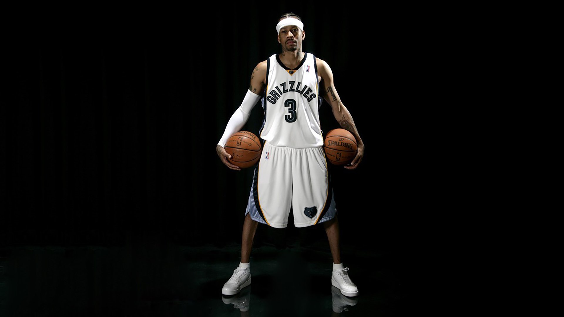 《电竞明星登陆综艺：赛场之外的精彩表现》，电竞明星队